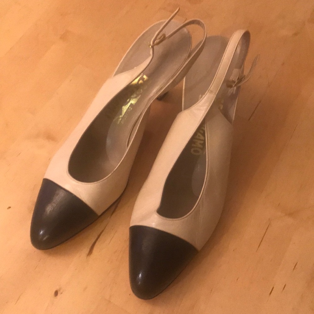 Salvatore Ferragamo slingbacks